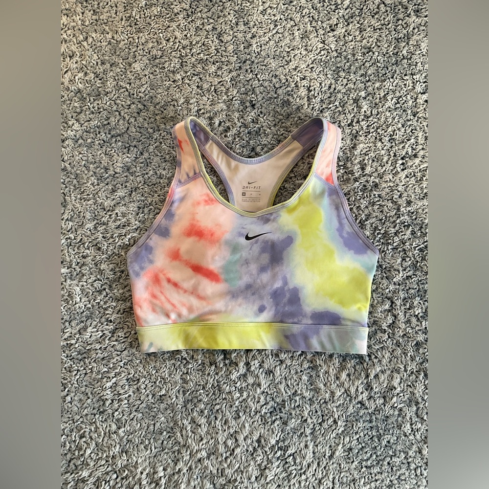 Nike Swoosh Medium Support Sports Bra - Size M